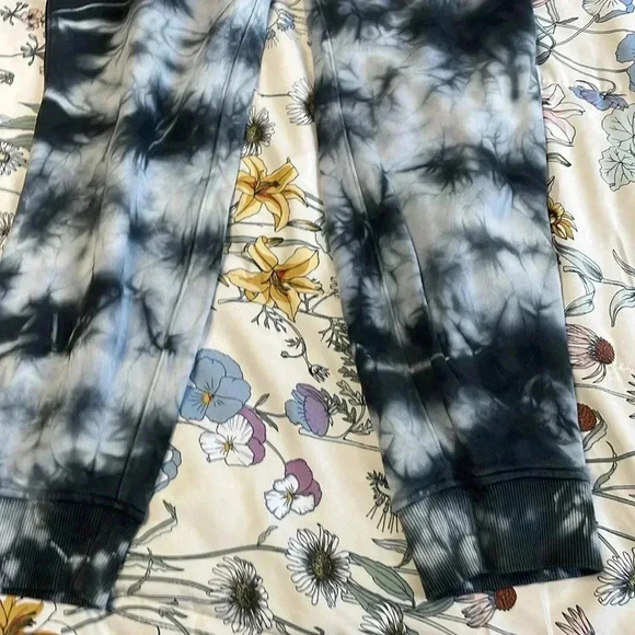 Lululemon warm down joggers - Picture 7 of 10